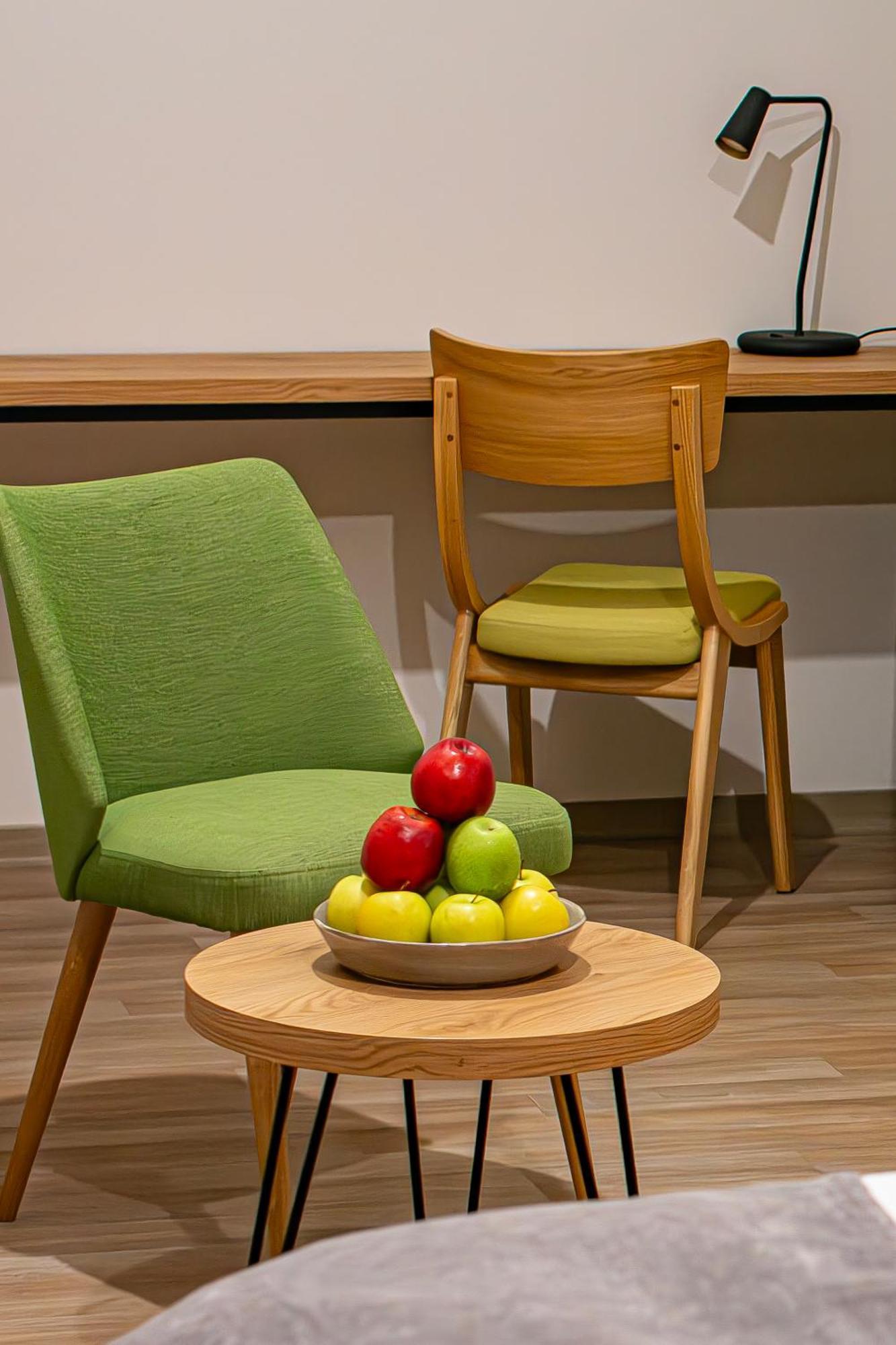 Novy Hotel Zielona Góra Dış mekan fotoğraf