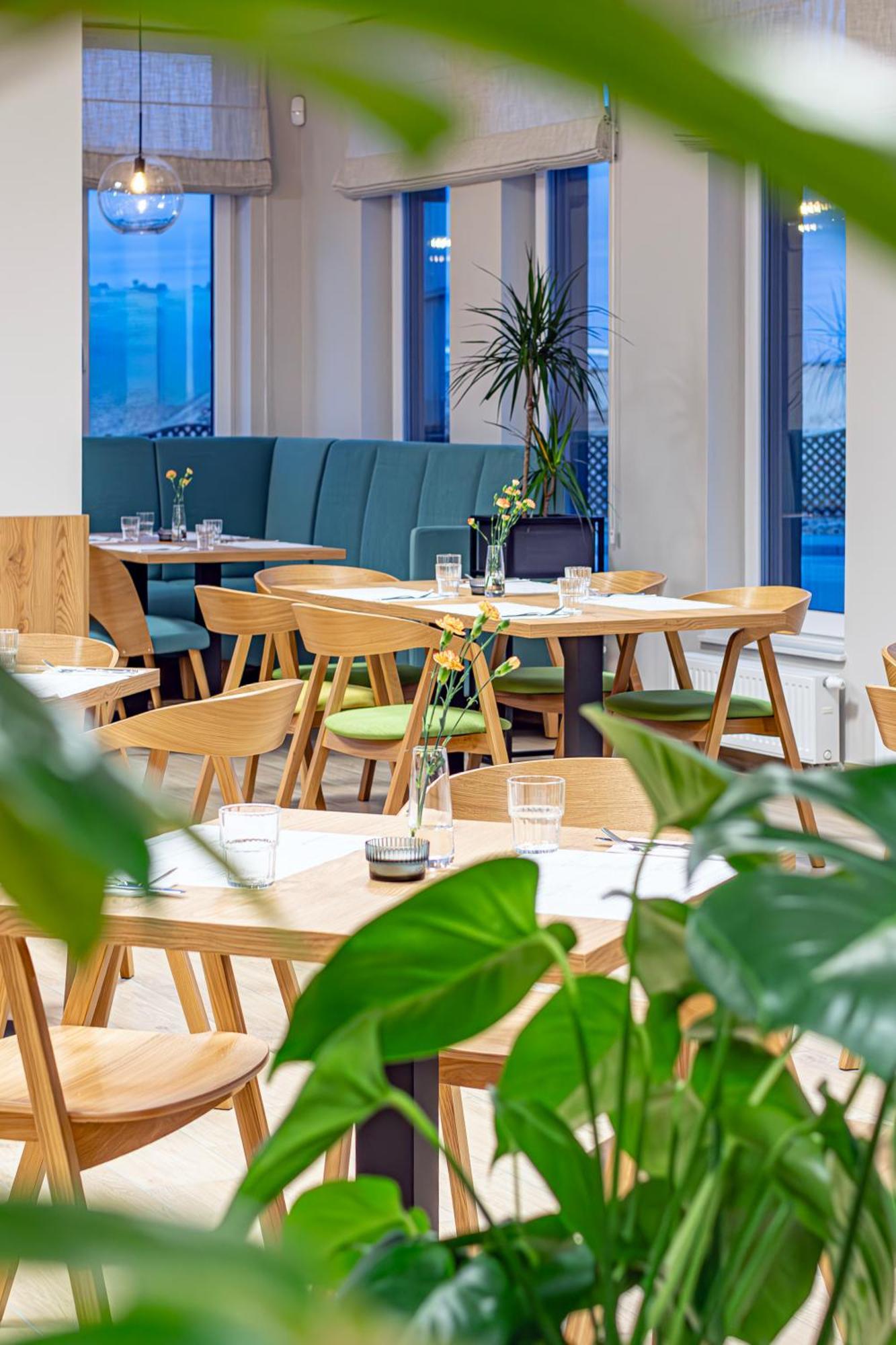 Novy Hotel Zielona Góra Dış mekan fotoğraf