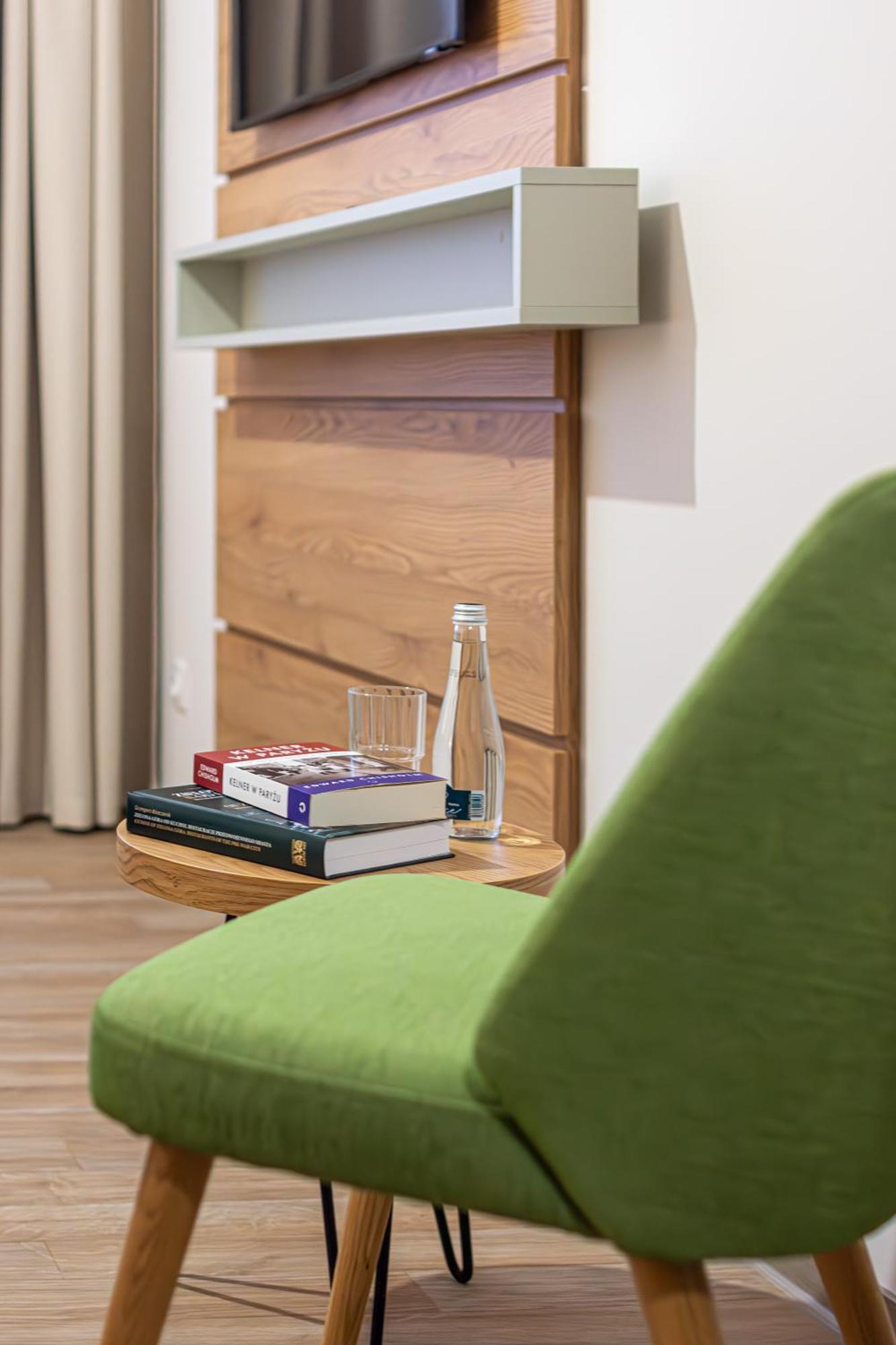 Novy Hotel Zielona Góra Dış mekan fotoğraf
